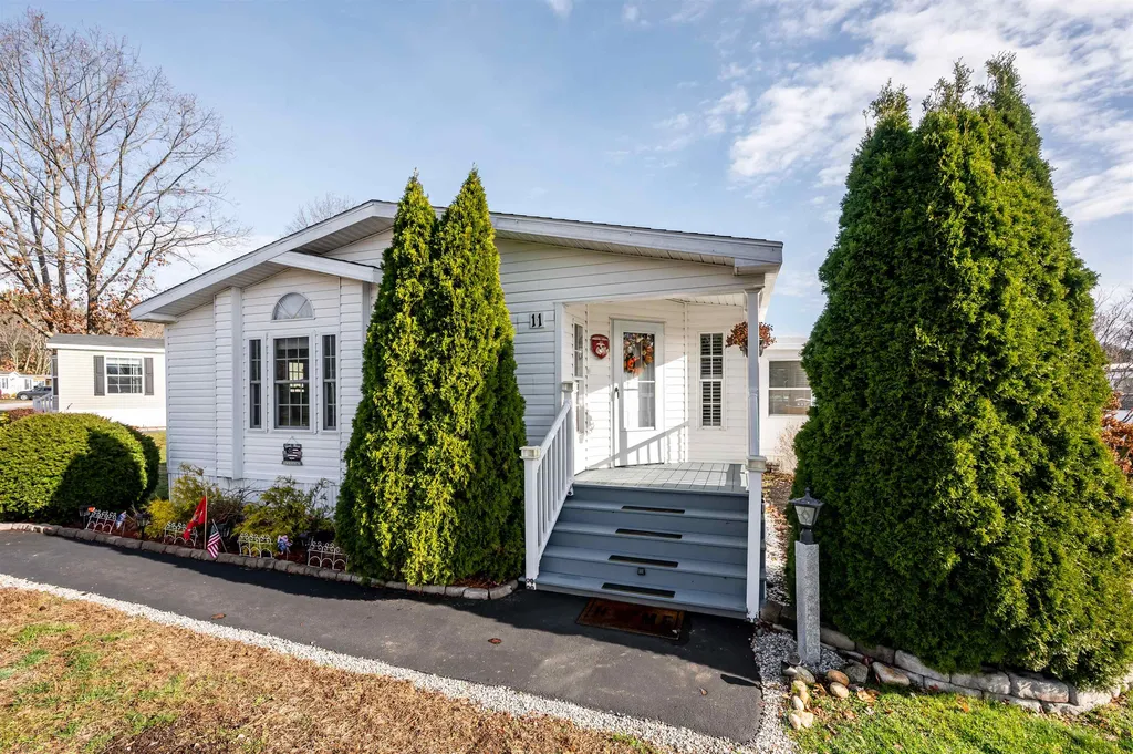 11 Monadnock Drive Rochester NH 03867
