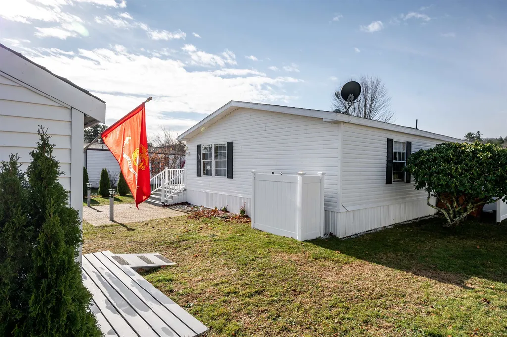 11 Monadnock Drive Rochester NH 03867