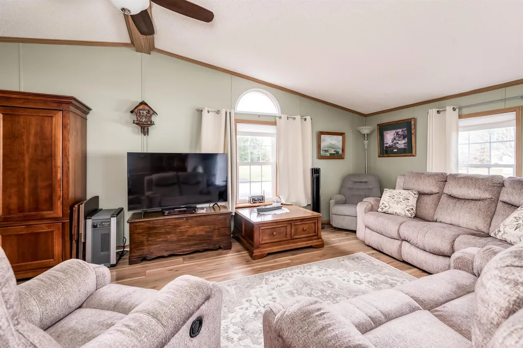 11 Monadnock Drive Rochester NH 03867