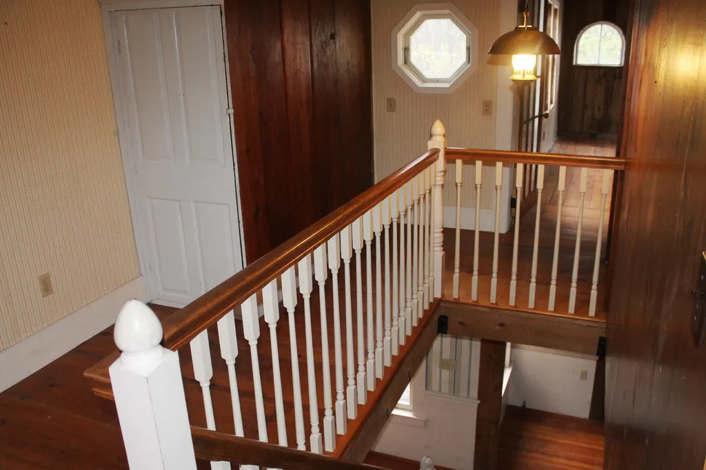 107 Greenfield Road New Boston NH 03070