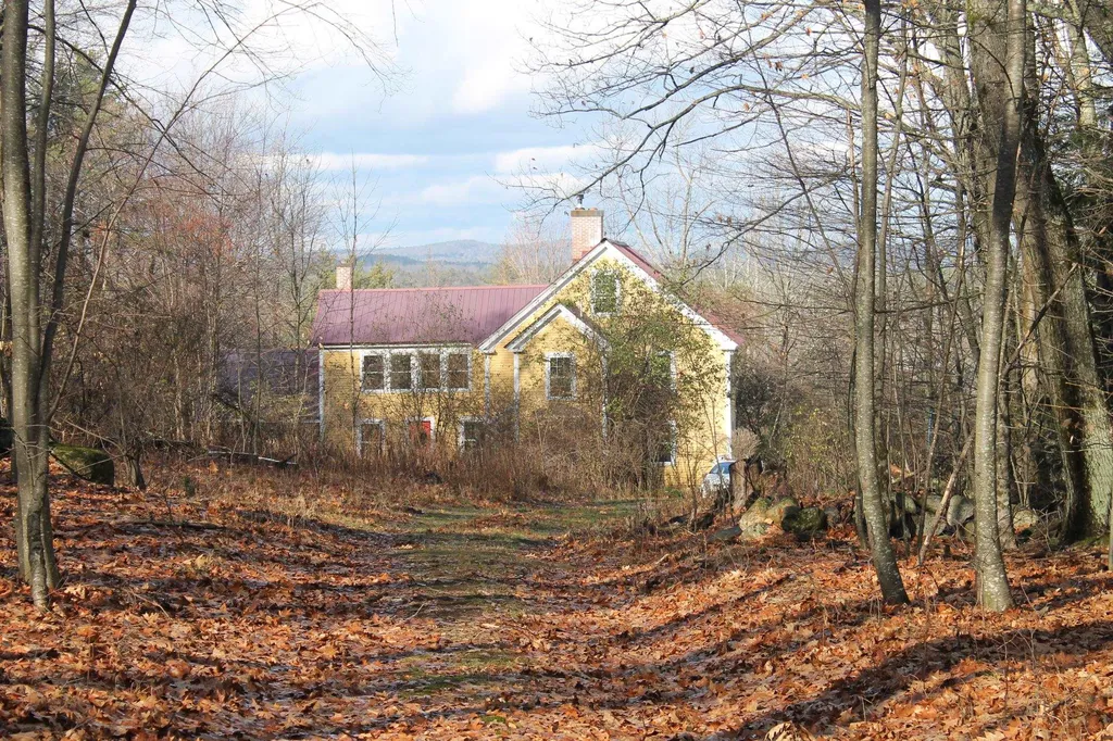 107 Greenfield Road New Boston NH 03070