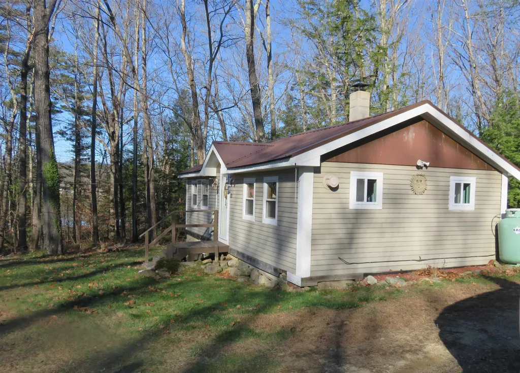 13 Pearly Pond Way Rindge NH 03461