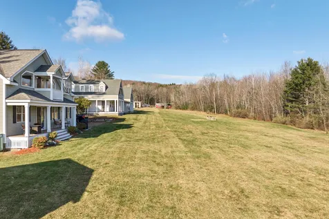 15 East Bluff Village Meredith NH 03253