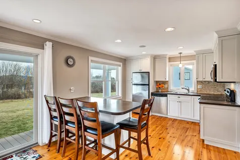 15 East Bluff Village Meredith NH 03253