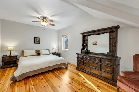 15 East Bluff Village Meredith NH 03253