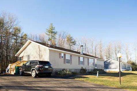 15 Tumbleweed Drive Rochester NH 03867