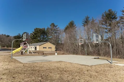 15 Tumbleweed Drive Rochester NH 03867
