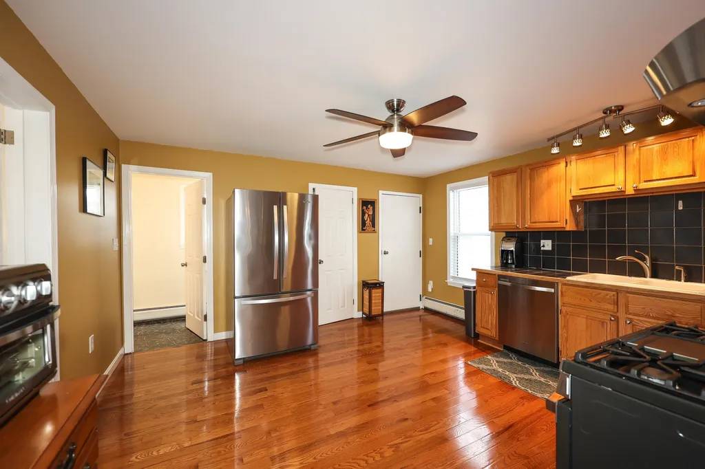 64 Amherst Street Nashua NH 03064