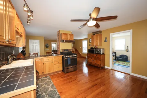 64 Amherst Street Nashua NH 03064