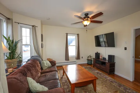 64 Amherst Street Nashua NH 03064