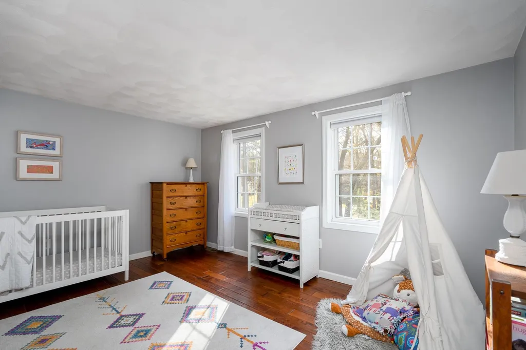 71 Heath Street Newton NH 03858