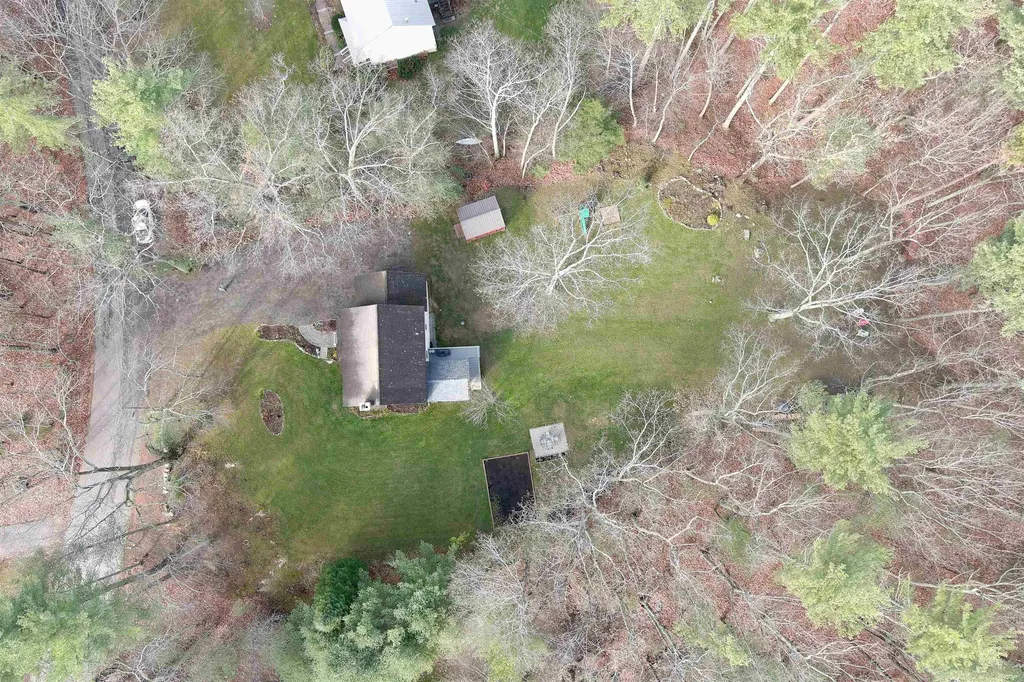 71 Heath Street Newton NH 03858