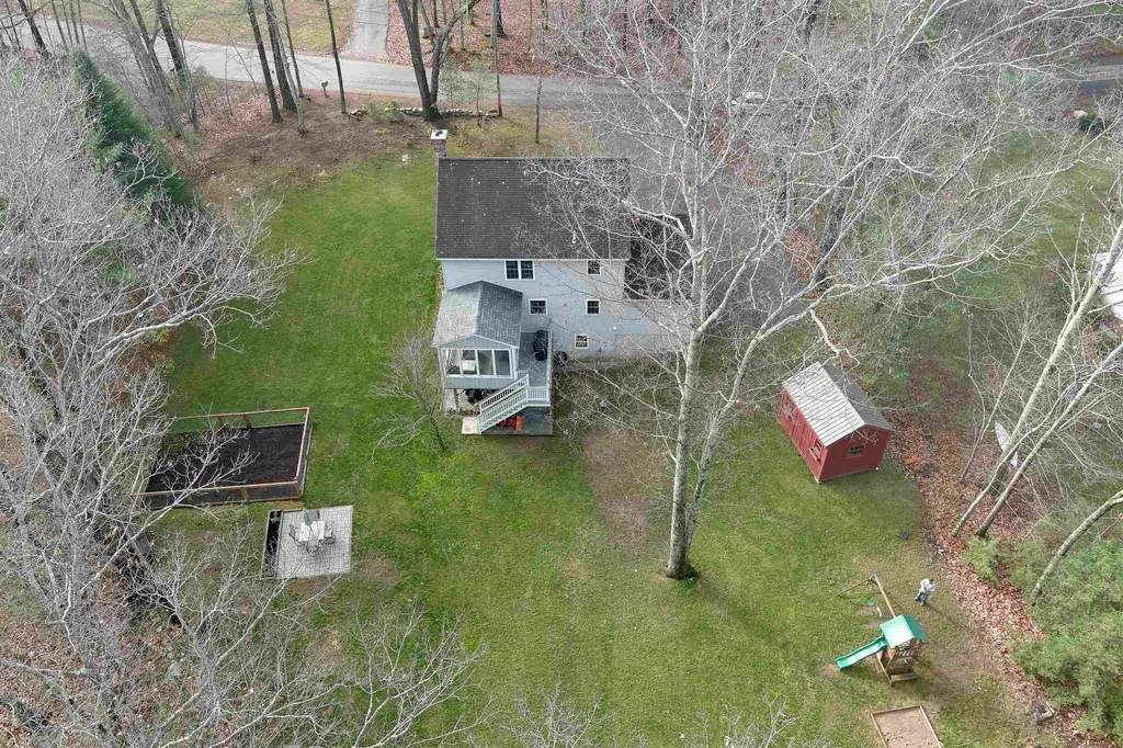 71 Heath Street Newton NH 03858
