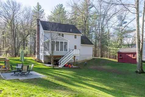 71 Heath Street Newton NH 03858