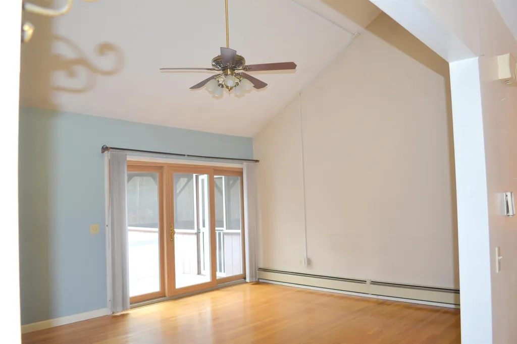 5 Falcon Drive Merrimack NH 03054