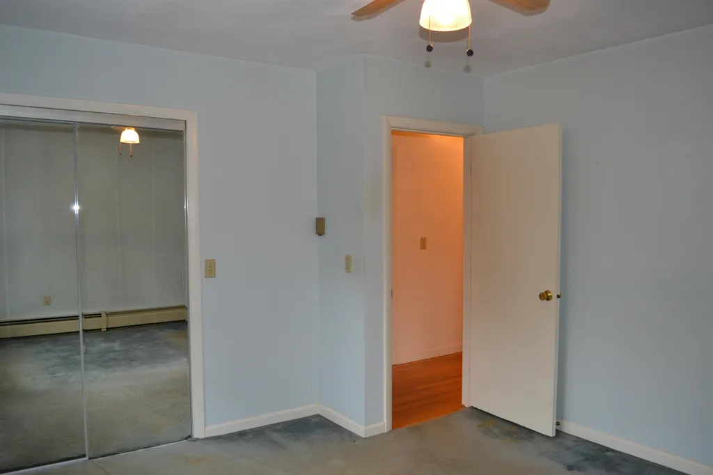 5 Falcon Drive Merrimack NH 03054