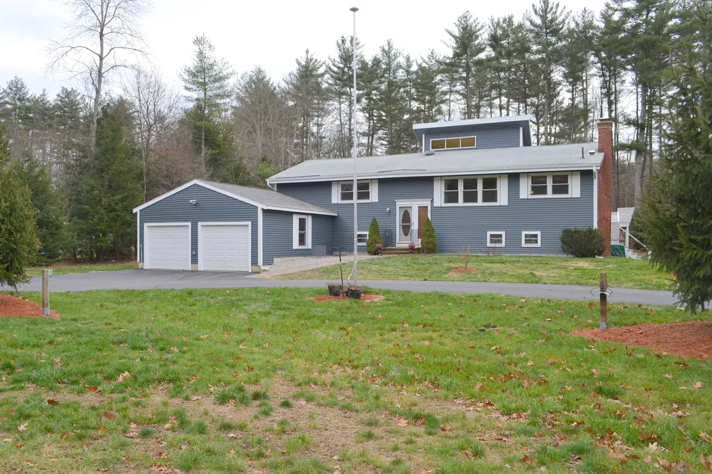 5 Falcon Drive Merrimack NH 03054