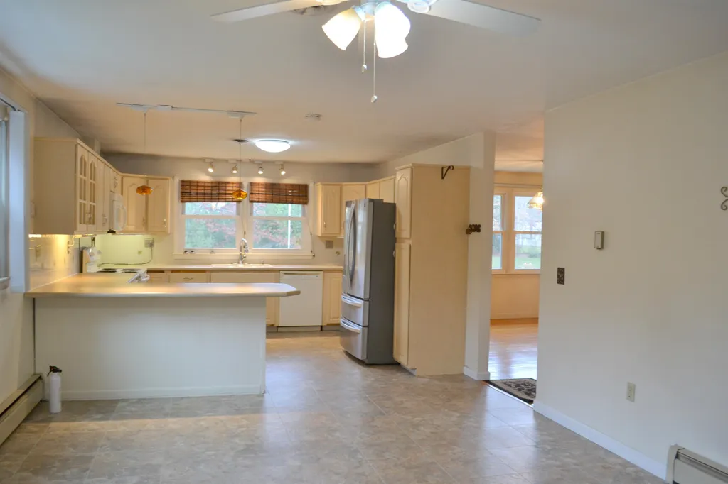 5 Falcon Drive Merrimack NH 03054