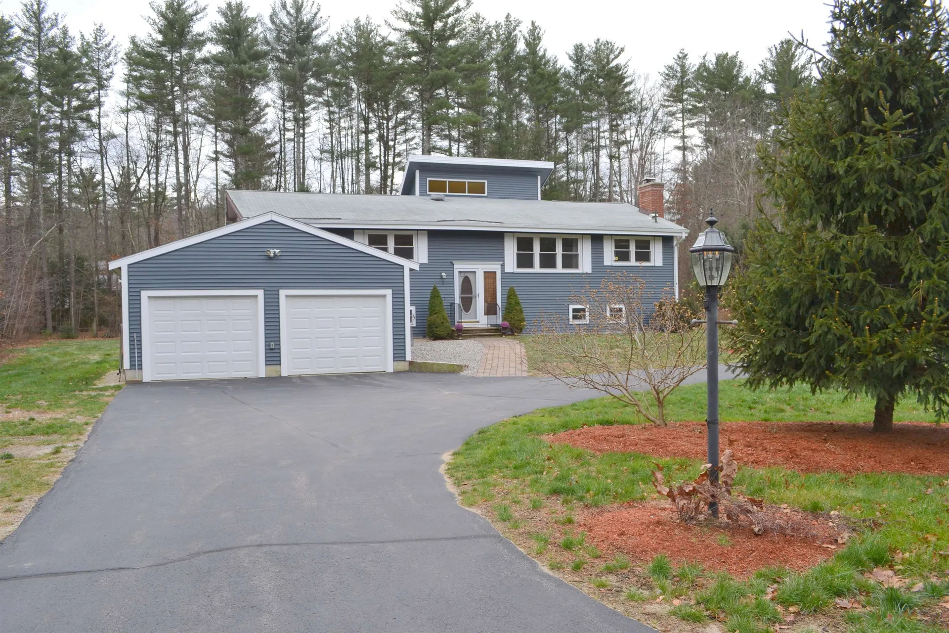 5 Falcon Drive Merrimack NH 03054