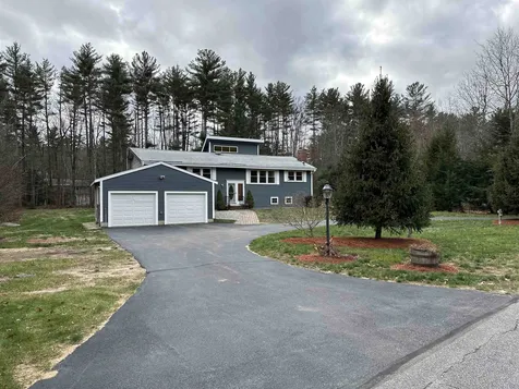 5 Falcon Drive Merrimack NH 03054