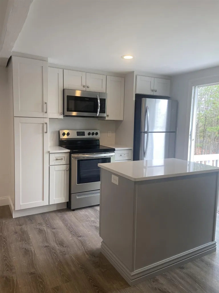 18 Bailey Road Salem NH 03079