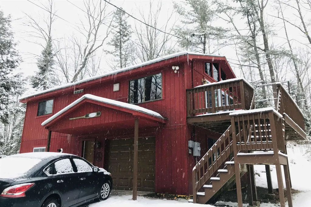 81 Valley Road Haverhill NH 03785