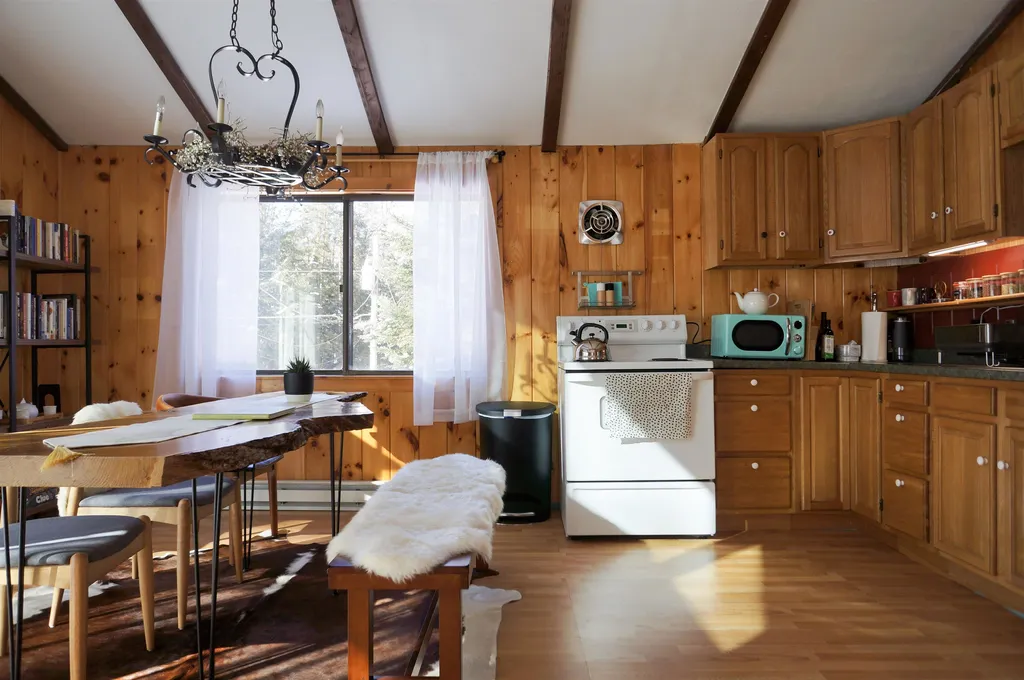 81 Valley Road Haverhill NH 03785