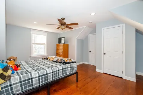 5 Norris Court Epping NH 03042
