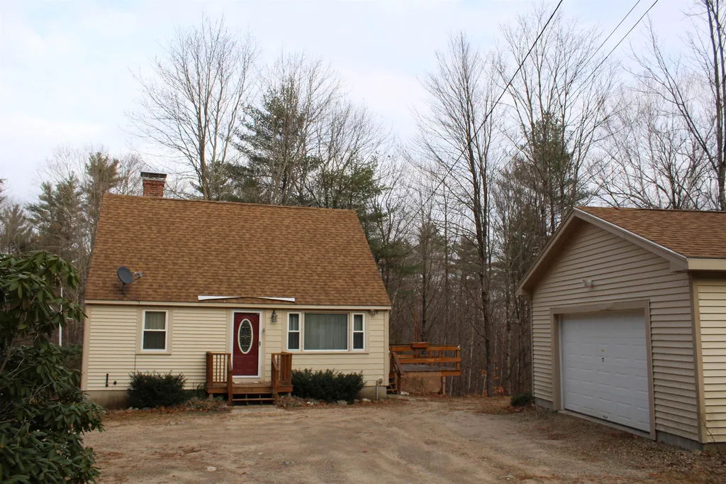 847 Oak Hill Road Wakefield NH 03872