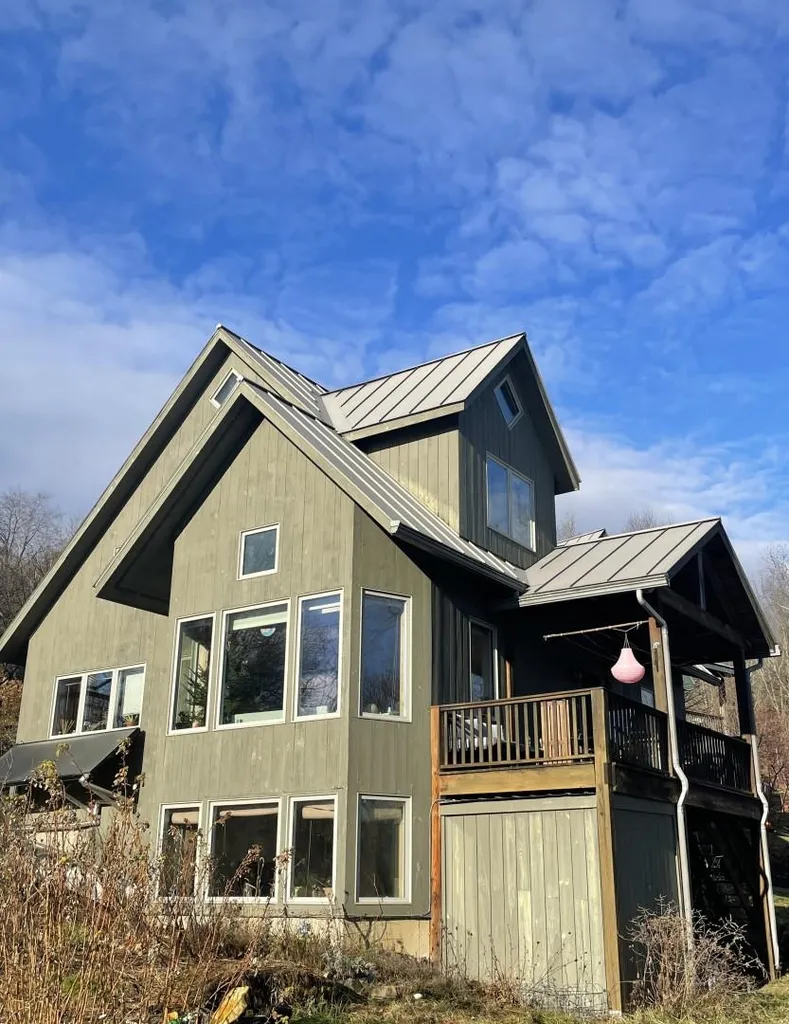 24 Linden Road Hartland VT 05048