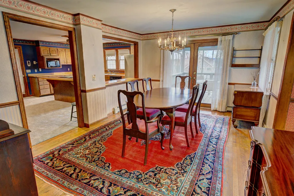 22 Clow Road Wolfeboro NH 03894