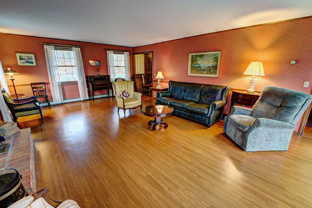 22 Clow Road Wolfeboro NH 03894