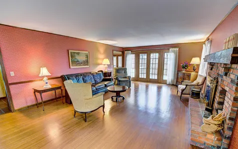 22 Clow Road Wolfeboro NH 03894