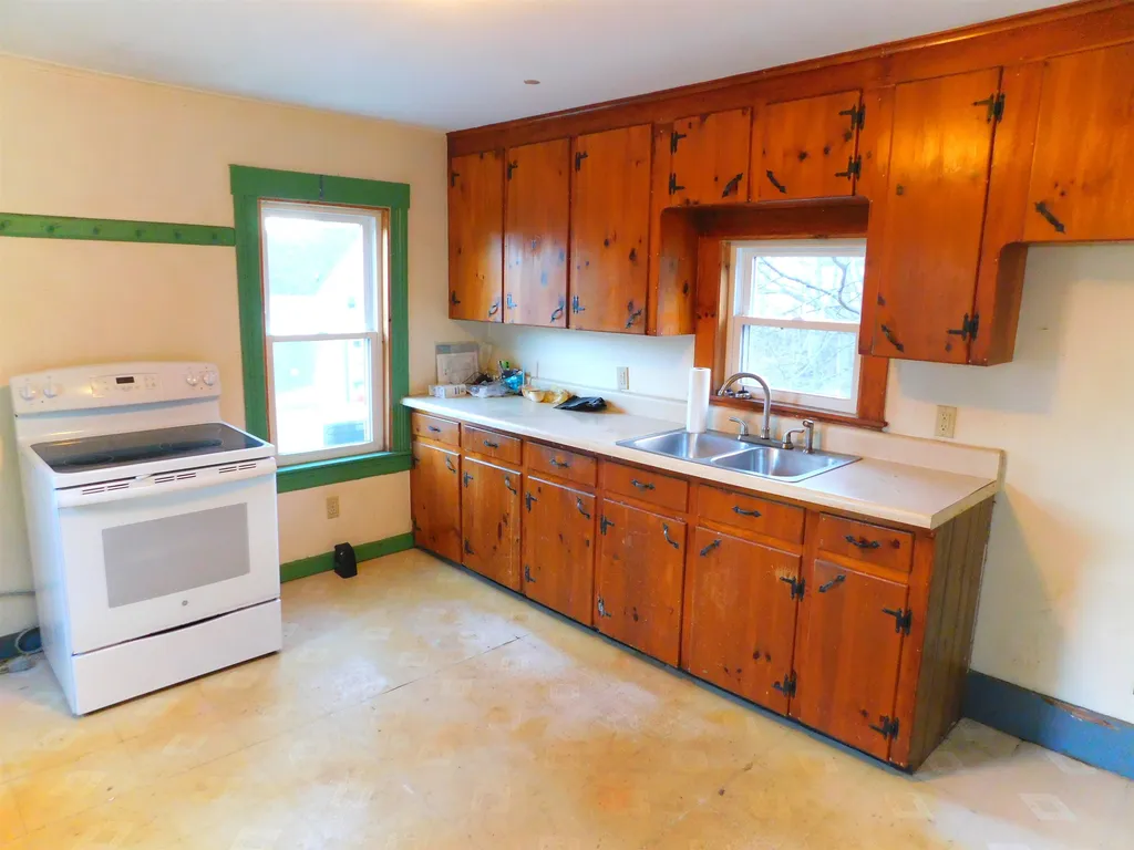 8 Marston Court Farmington NH 03835