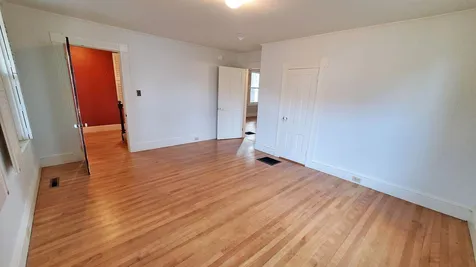 128 Green Street Brattleboro VT 05301