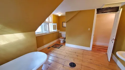 128 Green Street Brattleboro VT 05301