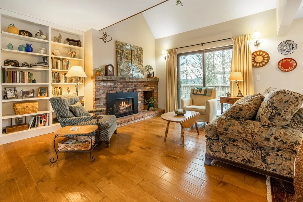 385 Lyman Batcheller Road Hartford VT 05059