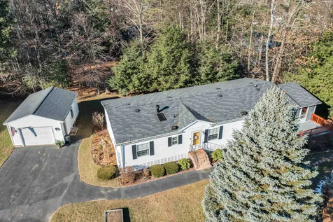 126 Easton Court Laconia NH 03246