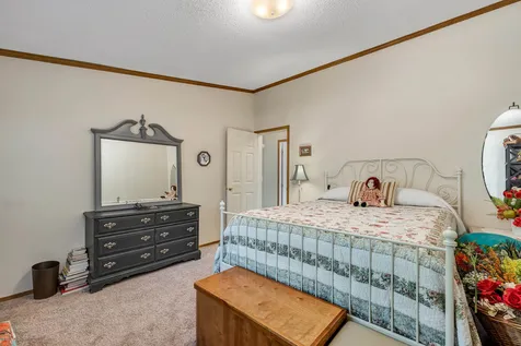 126 Easton Court Laconia NH 03246