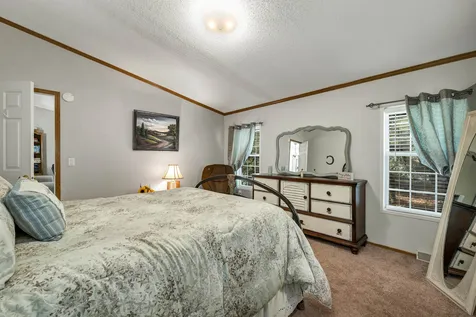 126 Easton Court Laconia NH 03246