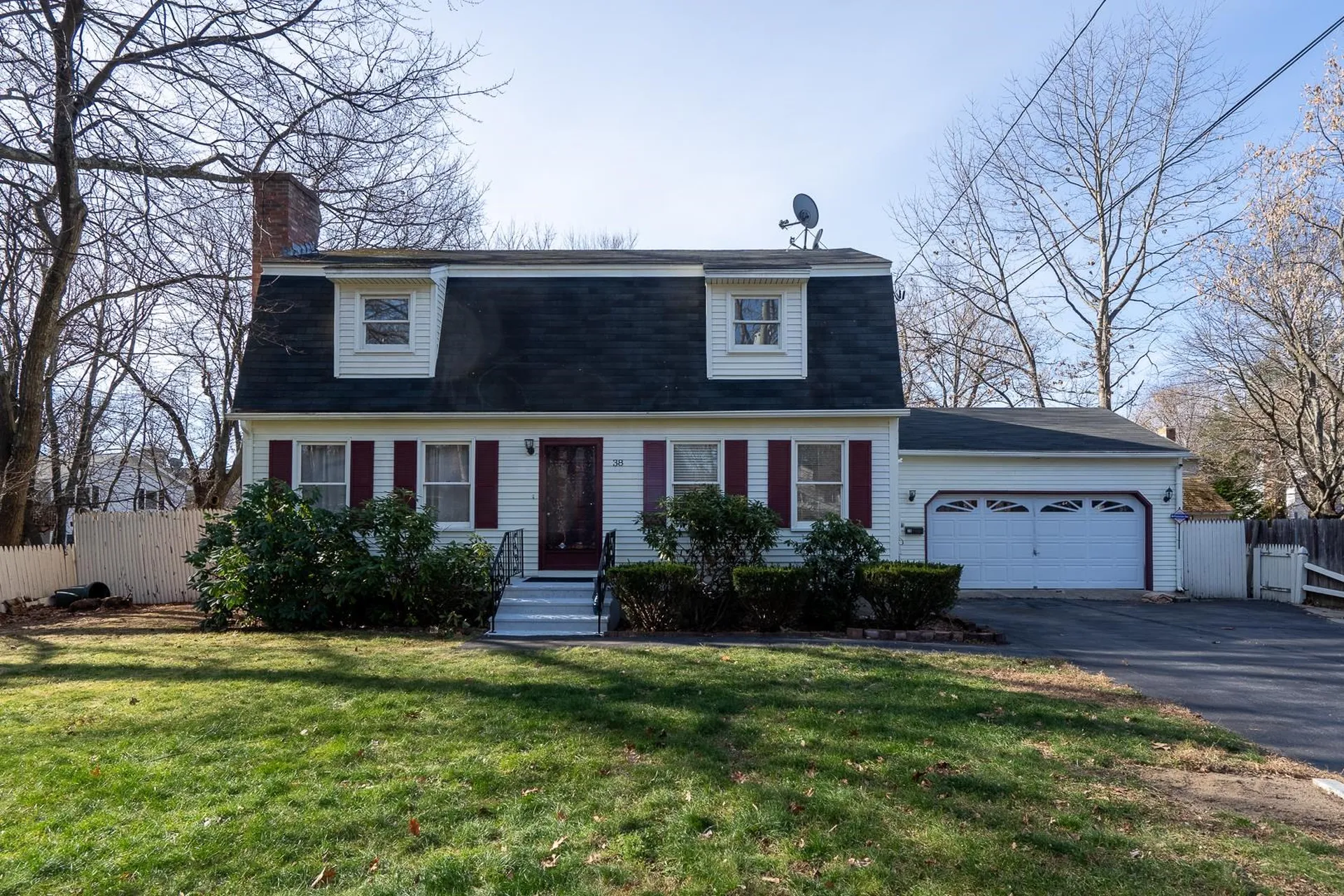 38 Portsmouth Avenue Manchester NH 03109