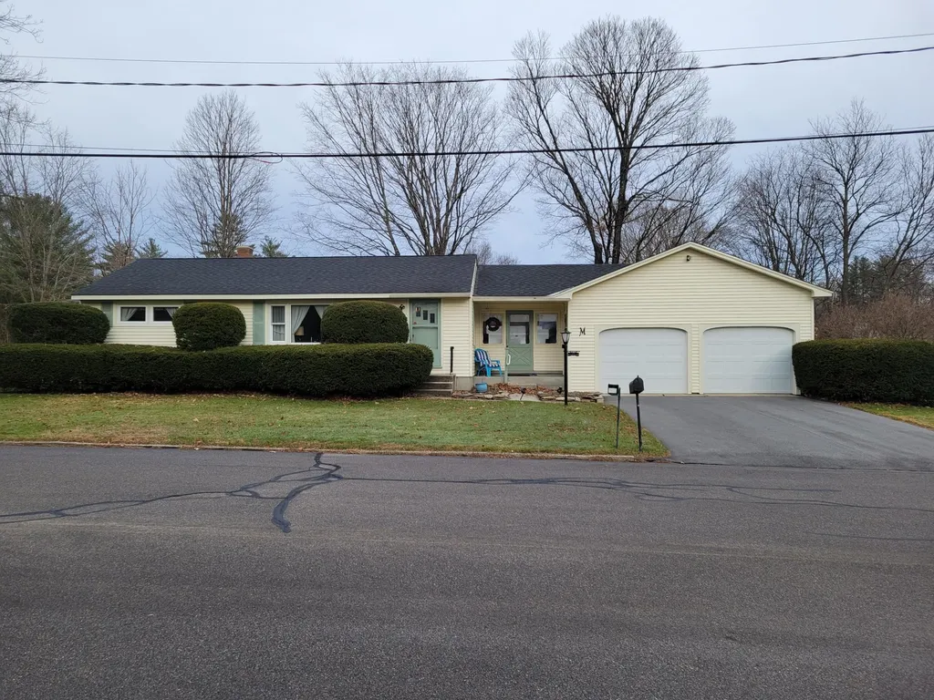 8 Harold Road Keene NH 03431
