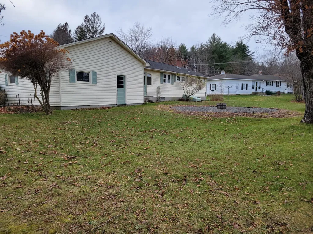 8 Harold Road Keene NH 03431