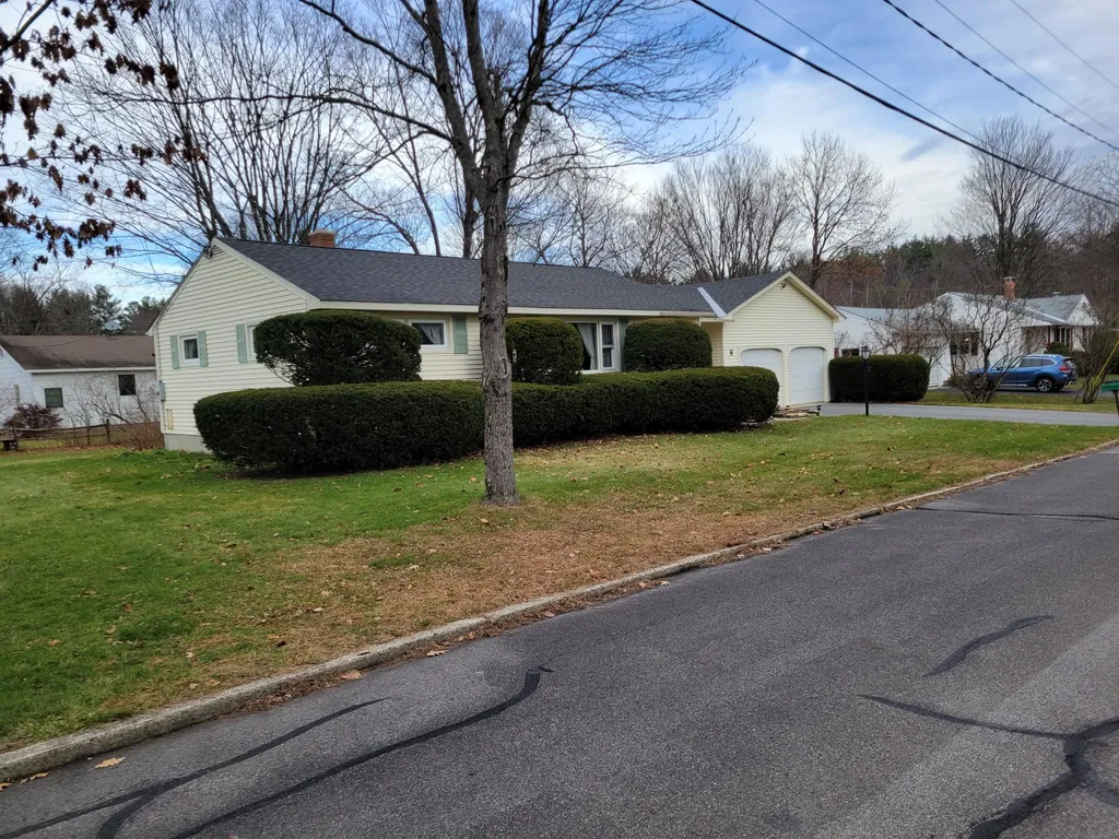 8 Harold Road Keene NH 03431