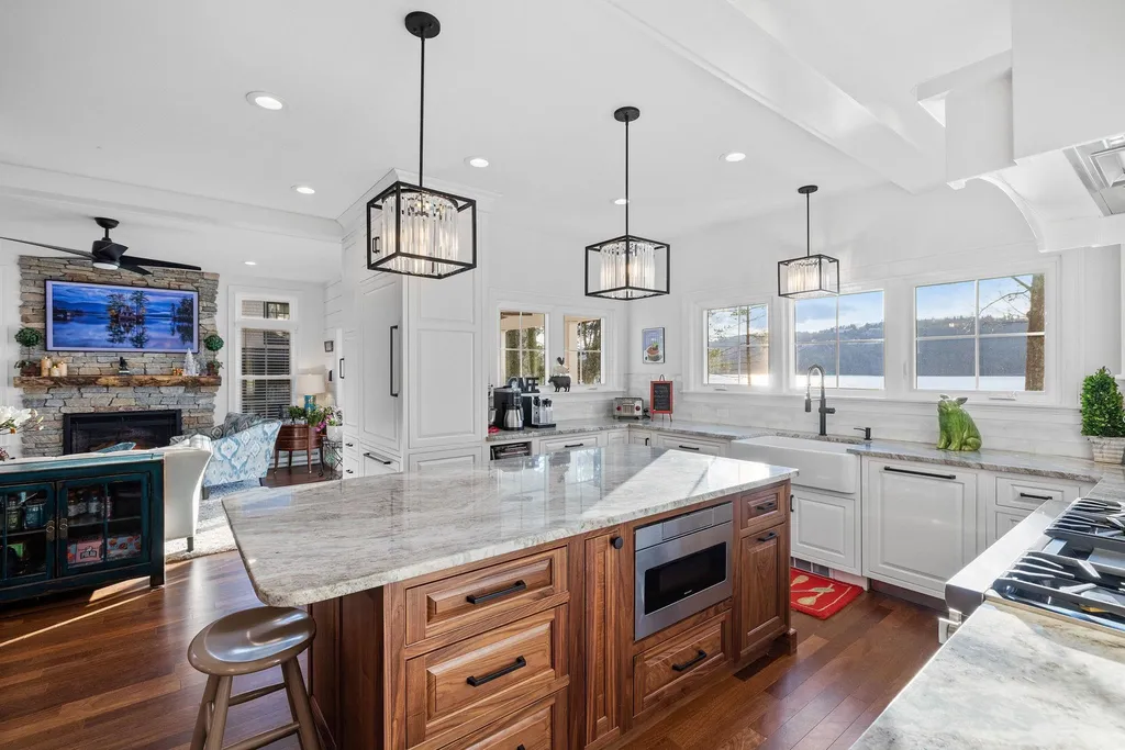 53 Pinnacle Park Road Meredith NH 03253
