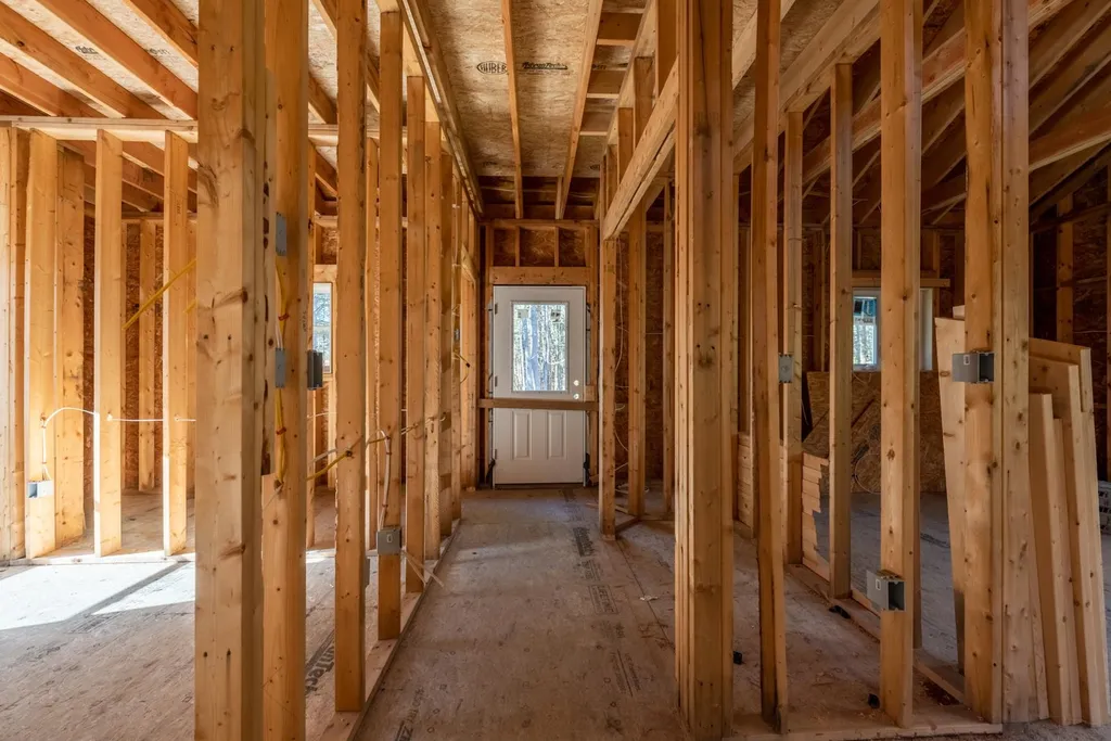100 Trow Hill Road Sunapee NH 03782