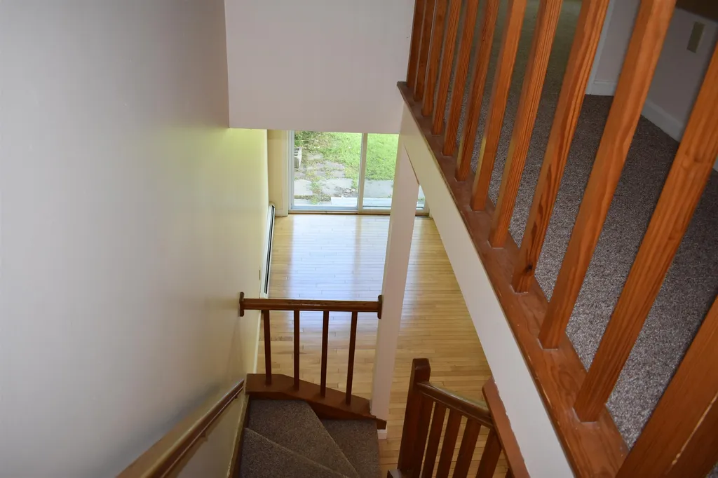 30 Marsten Lane Enfield NH 03748