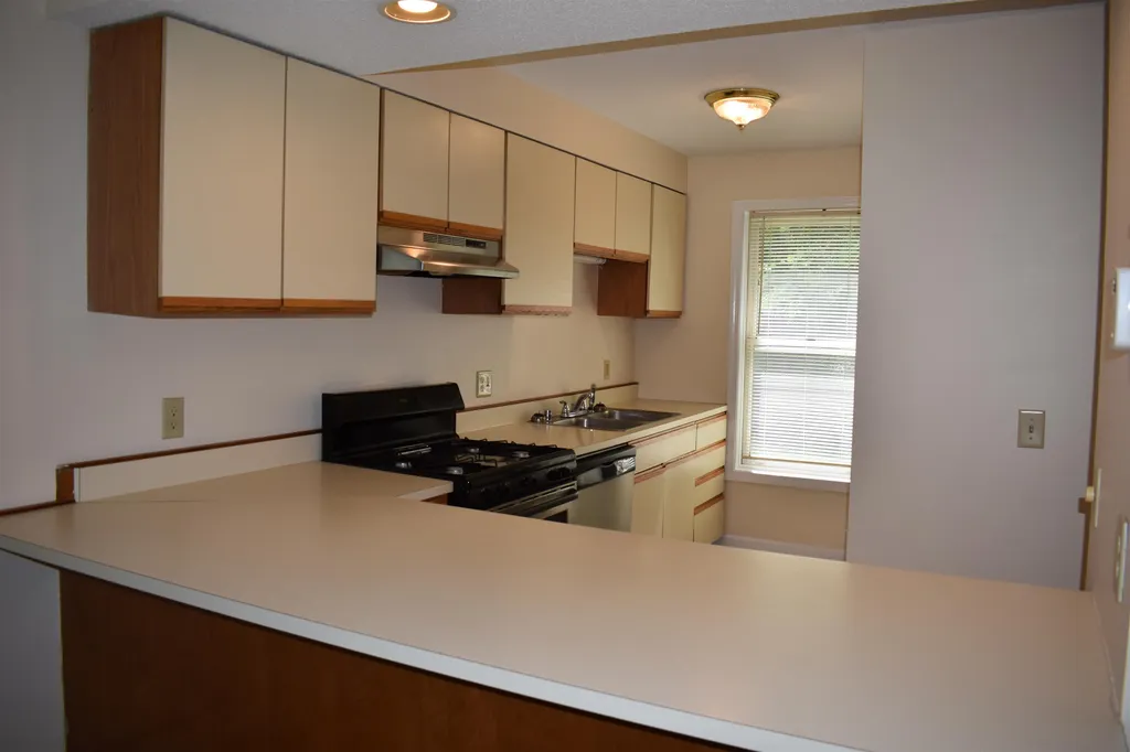 30 Marsten Lane Enfield NH 03748