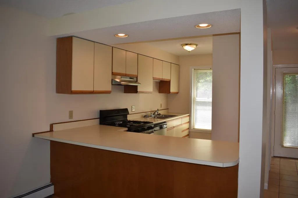 30 Marsten Lane Enfield NH 03748