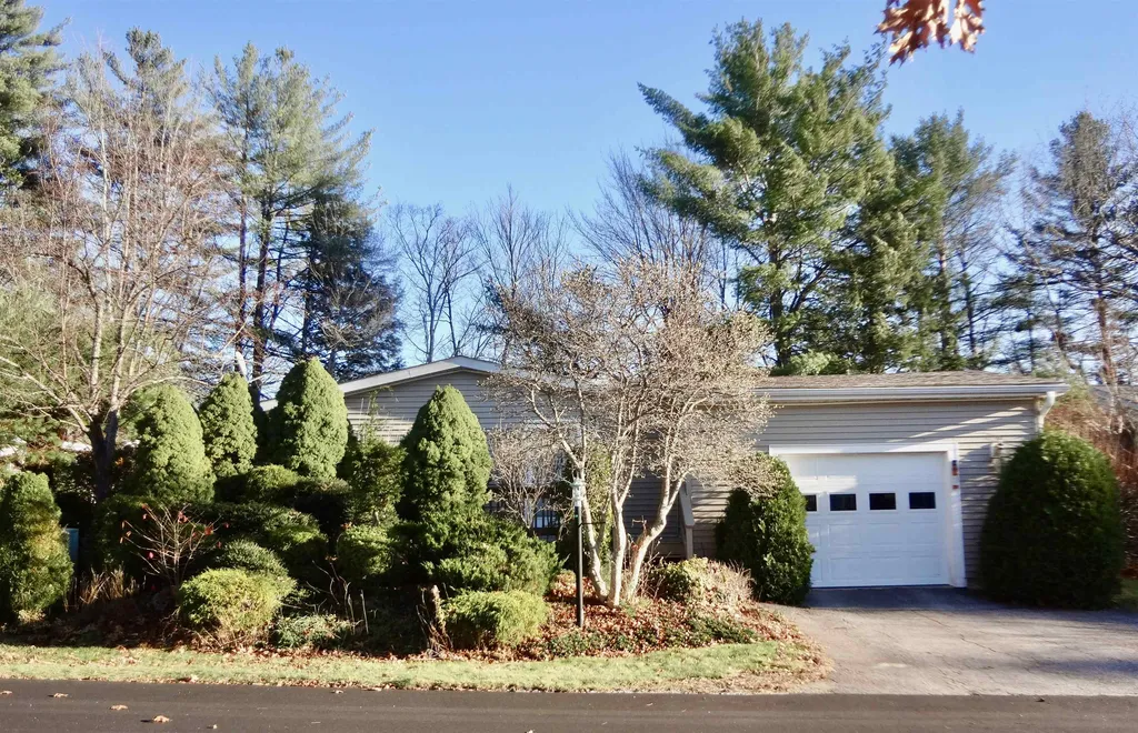 23 Magnolia Lane Belmont NH 03220